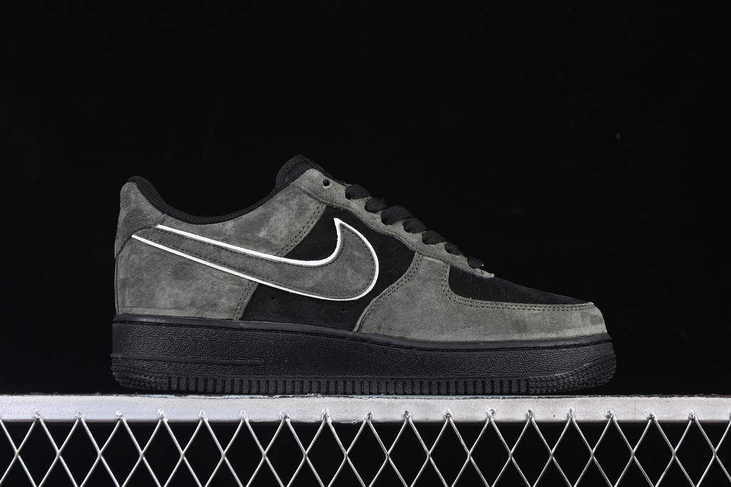 Air Force 1 Low – Suede Noir Edition
