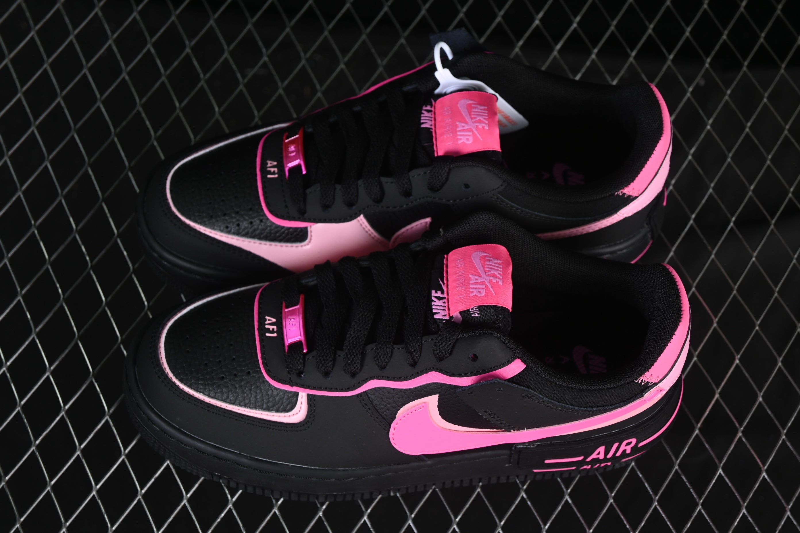 Air Force 1 Shadow – Neon Pink Edition.