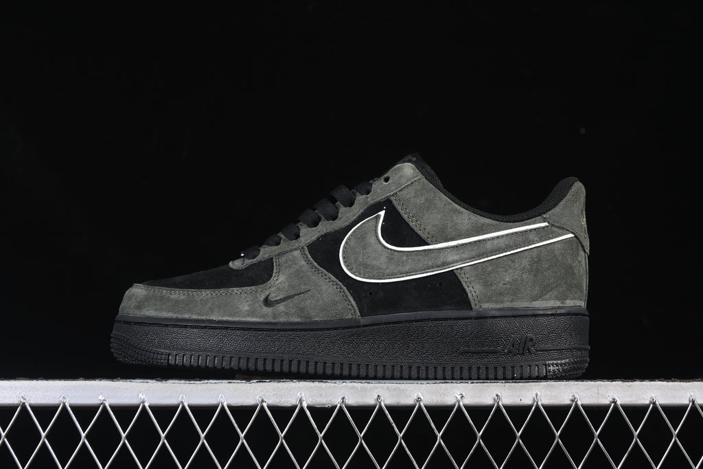 Air Force 1 Low – Suede Noir Edition